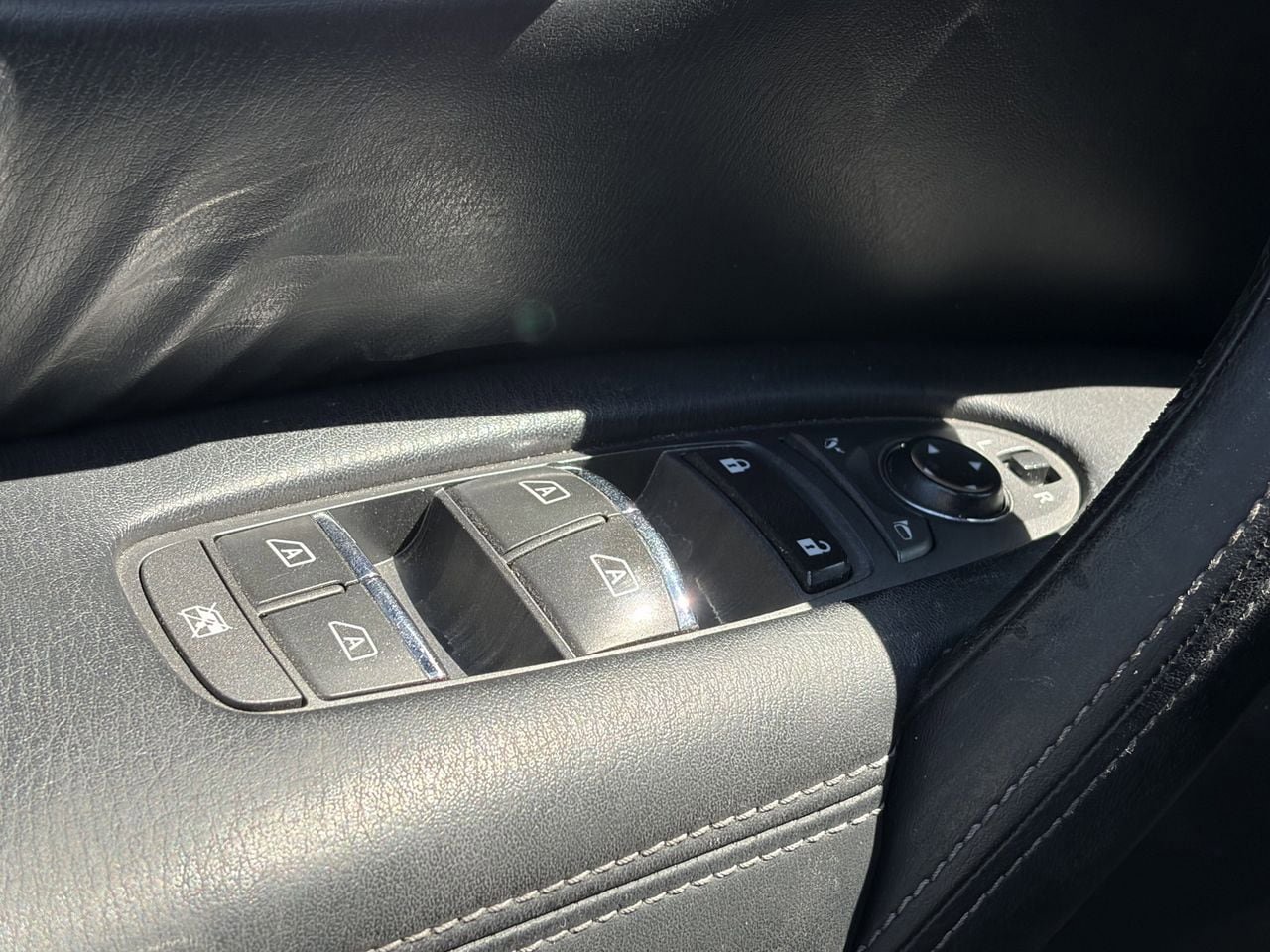 Used 2016 INFINITI QX80 2WD image 9