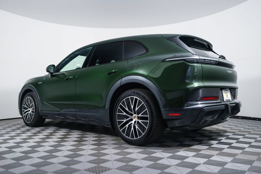 Used 2026 Porsche Cayenne Electric AWD/4WD image 3