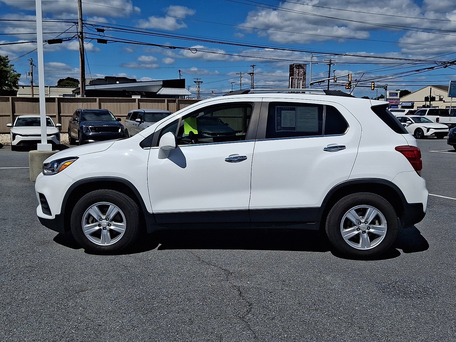 Used 2020 Chevrolet Trax LT w/ LT Convenience Package AWD/4WD image 7