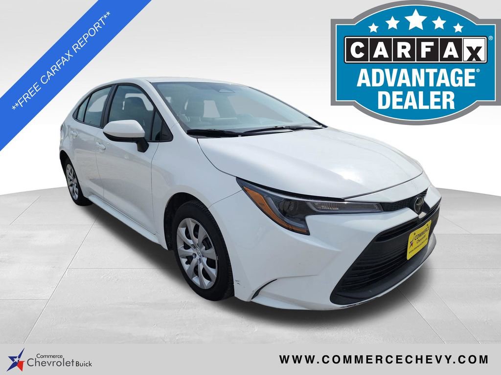 Used 2025 Toyota Corolla LE FWD image 1