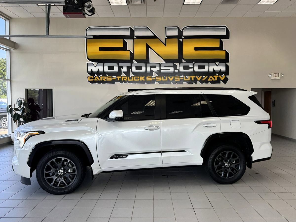 Used 2024 Toyota Sequoia Platinum AWD/4WD image 71