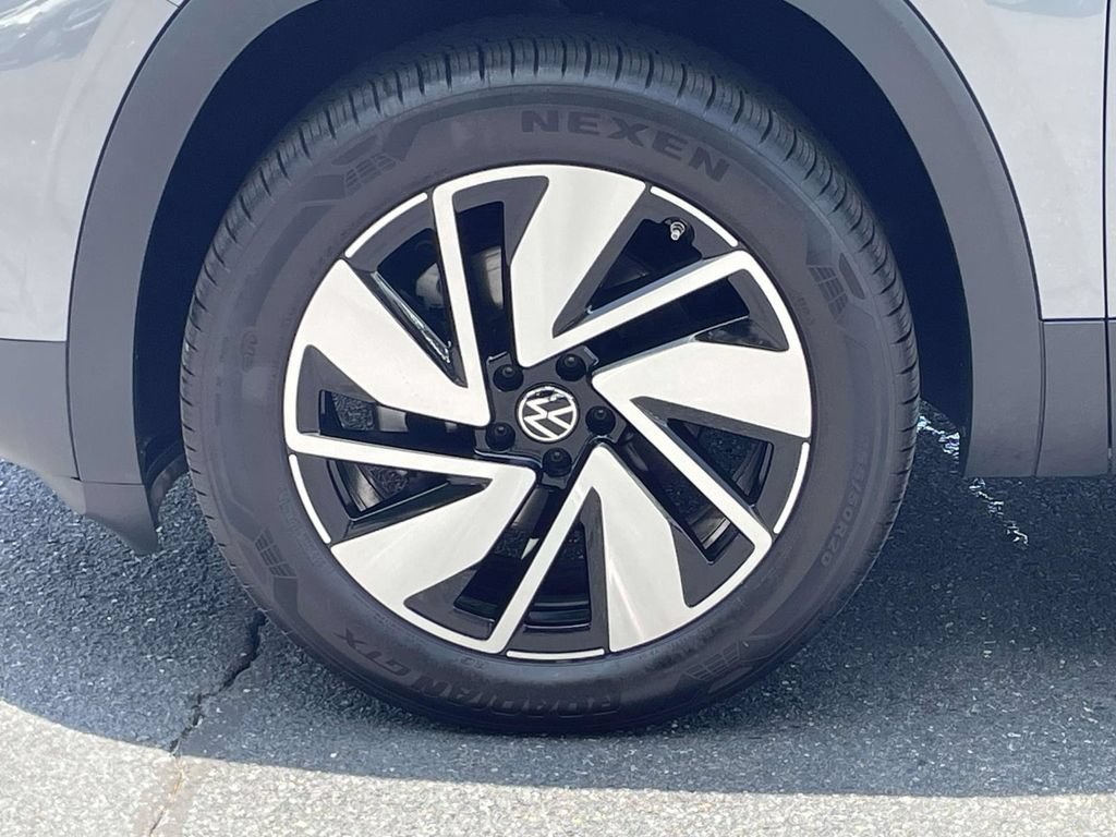 Used 2025 Volkswagen Atlas SE FWD image 11