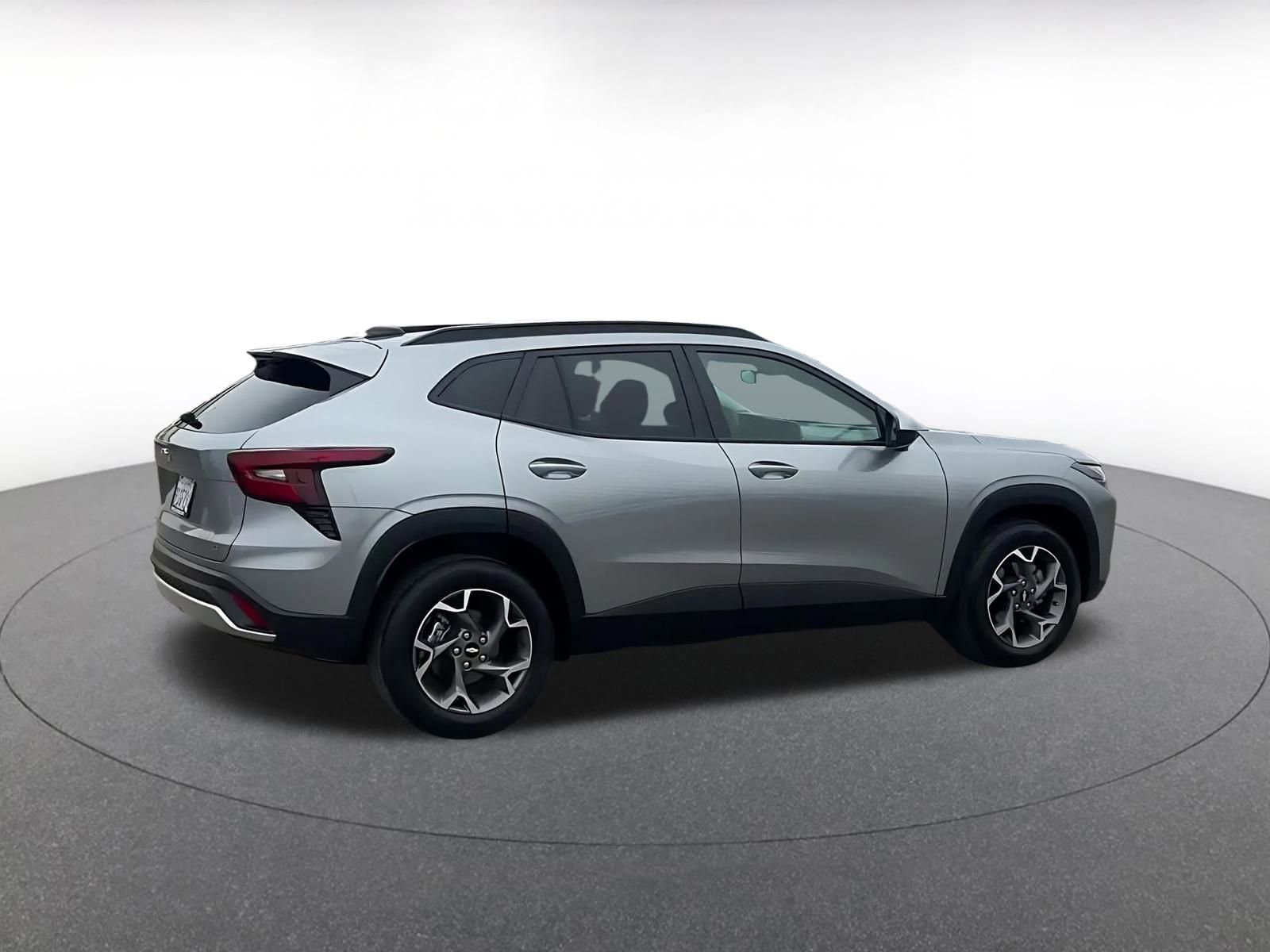 Used 2025 Chevrolet Trax LT image 15