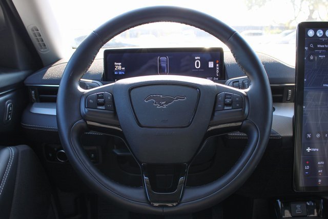Used 2023 Ford Mustang Mach-E Select image 27