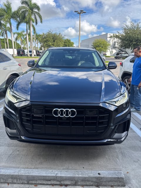 Used 2023 Audi Q8 Premium Plus AWD/4WD image 2