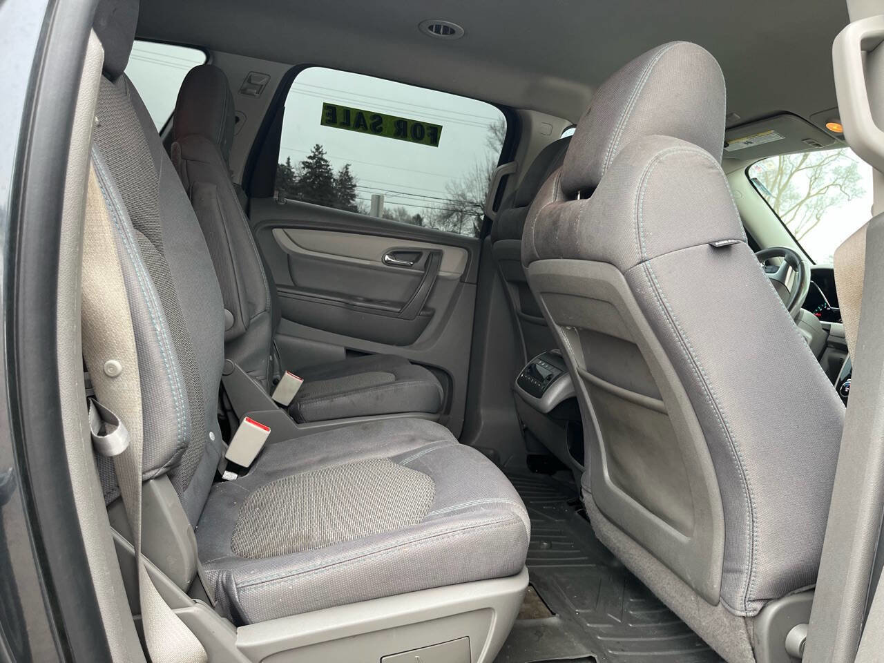 Used 2014 Chevrolet Traverse LT image 16