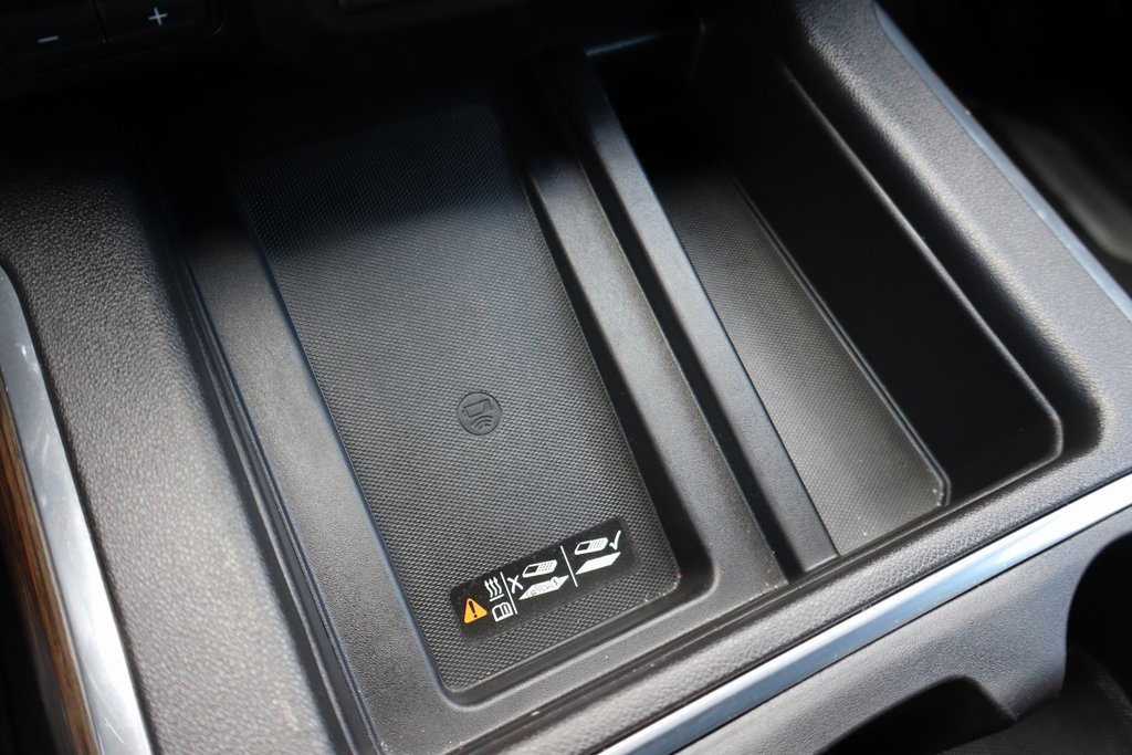 Used 2021 Chevrolet Silverado 1500 High Country w/ Technology Package image 16