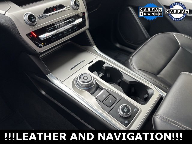 Used 2022 Ford Explorer XLT w/ Equipment Group 202A image 22