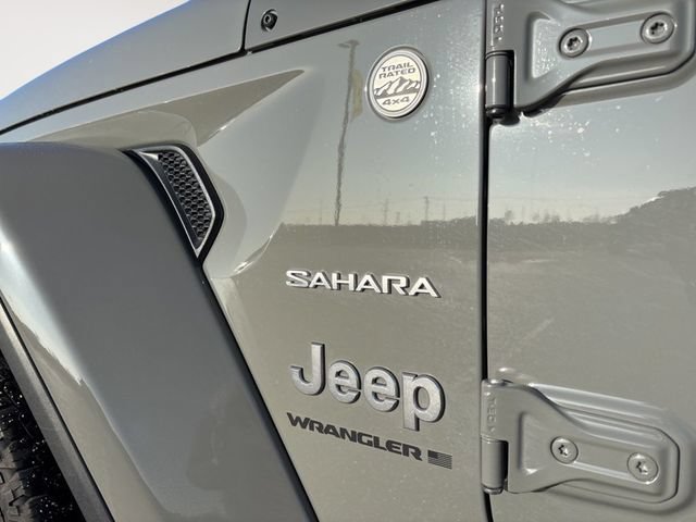 Used 2023 Jeep Wrangler Unlimited Sahara w/ Cold Weather Group AWD/4WD image 20