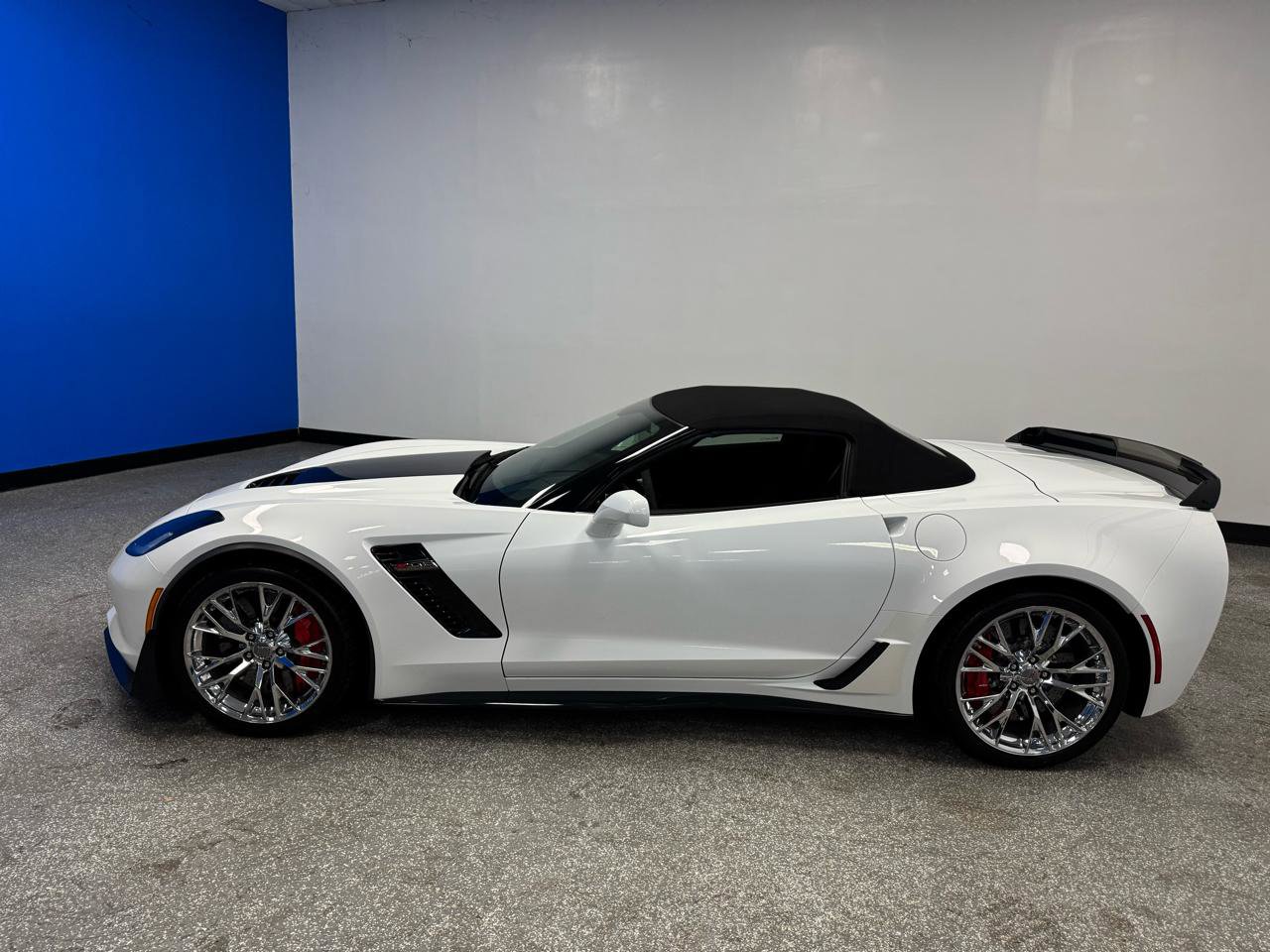 Used 2018 Chevrolet Corvette Z06 w/ Z07 Performance Package image 8