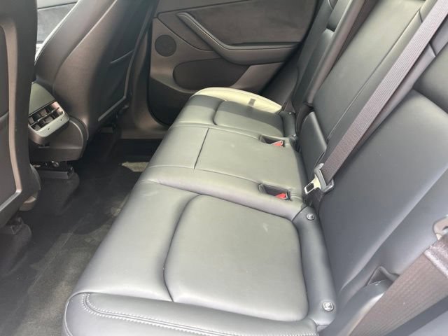 Used 2021 Tesla Model Y Long Range AWD/4WD image 24