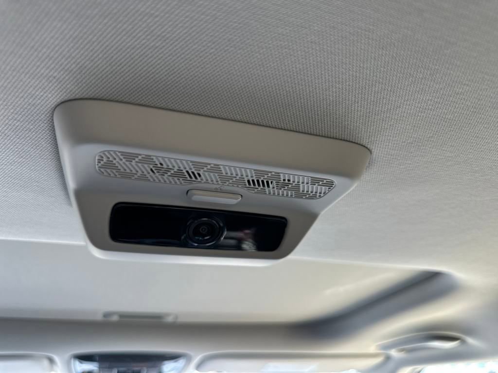 New 2025 Kia Carnival SX Prestige FWD image 21