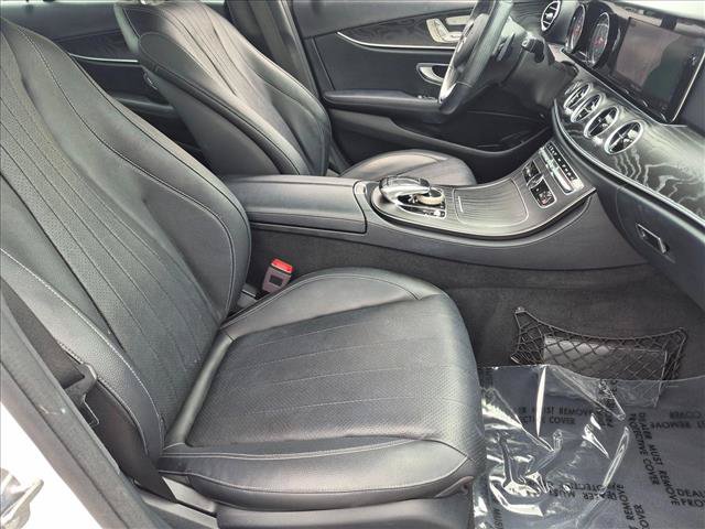 Certified 2018 Mercedes-Benz E 300 4MATIC image 19
