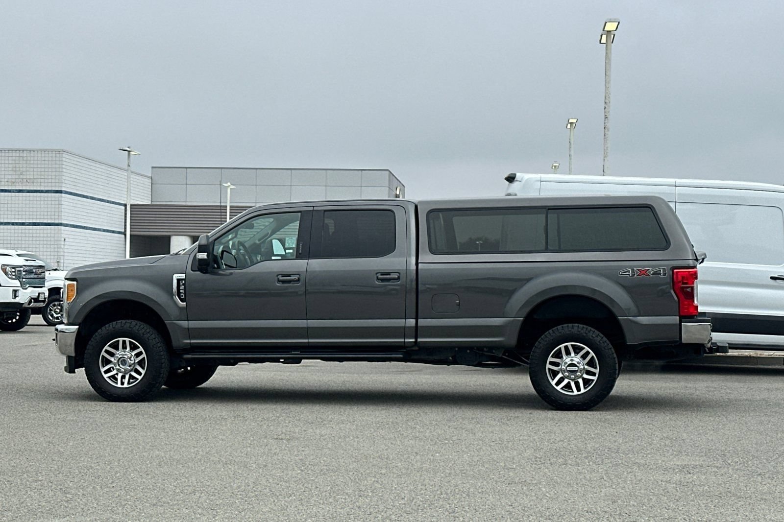 Used 2017 Ford F250 Lariat w/ Lariat Value Package AWD/4WD image 7
