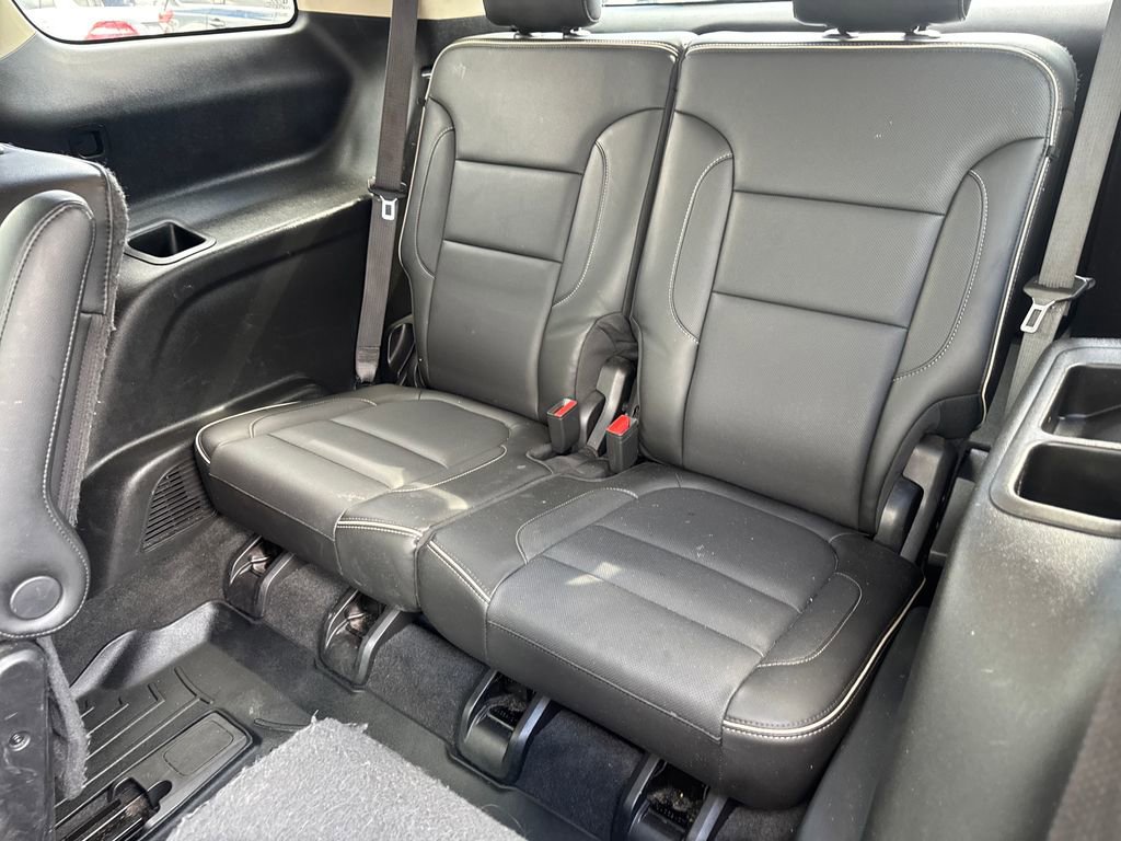 Used 2019 GMC Acadia Denali w/ Technology Package AWD/4WD image 32