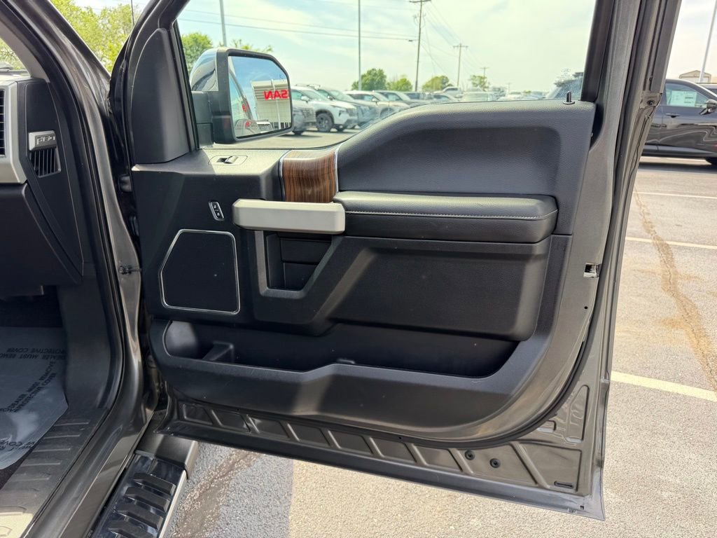 Used 2017 Ford F150 Lariat AWD/4WD image 25