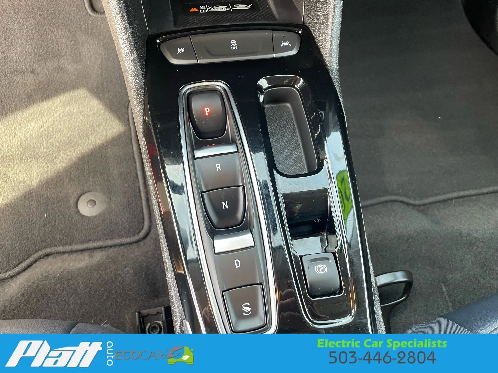 Used 2022 Chevrolet Bolt EUV LT w/ Convenience Package image 26