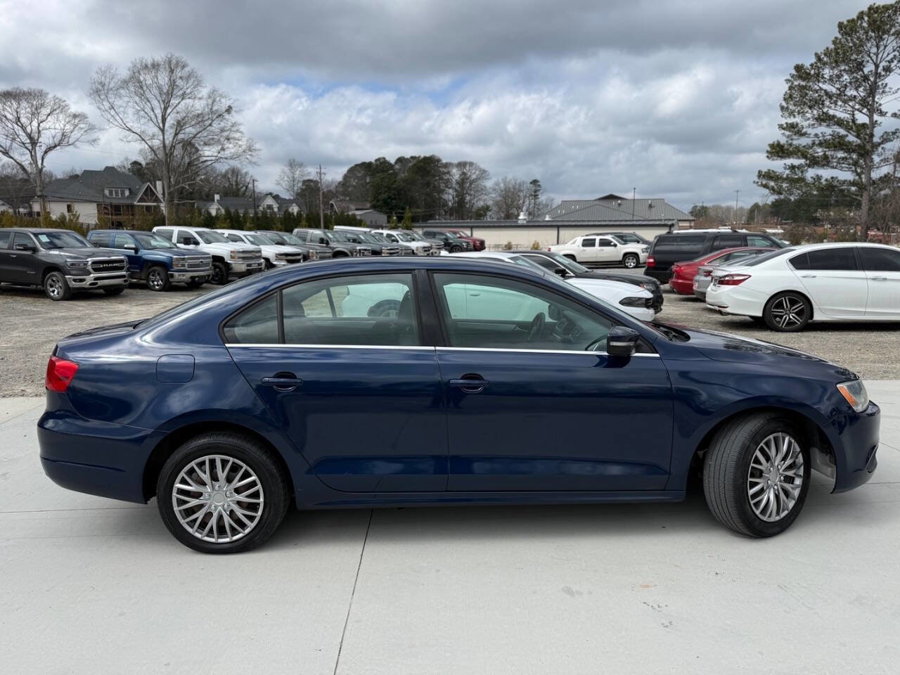 Used 2013 Volkswagen Jetta SE image 4