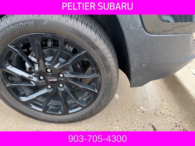 Used 2024 GMC Terrain SLT w/ Infotainment Package II image 4