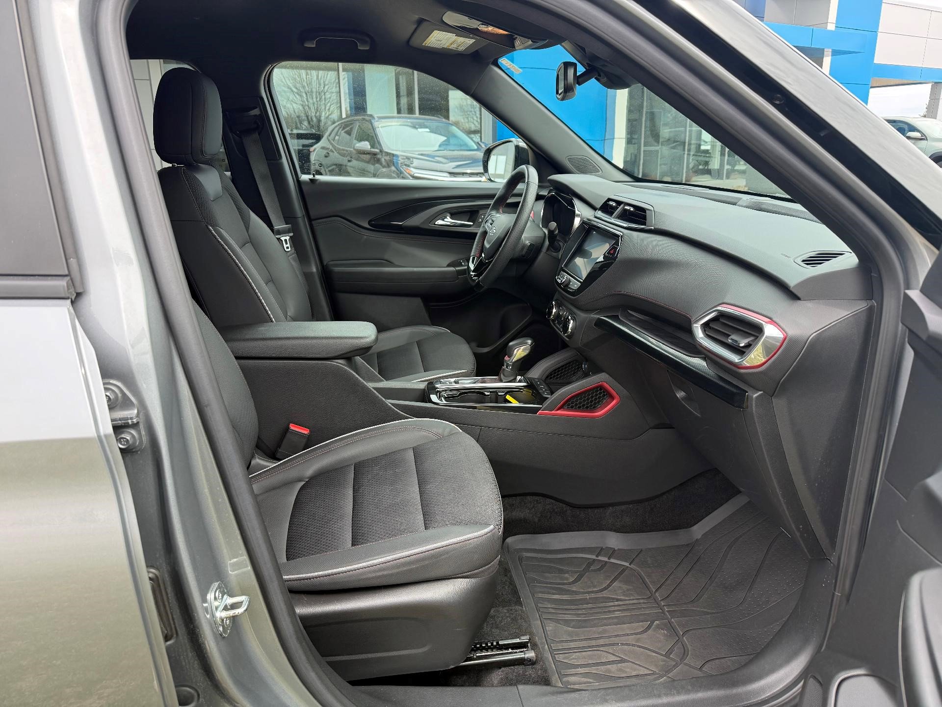 Certified 2023 Chevrolet TrailBlazer RS w/ Convenience Package image 6