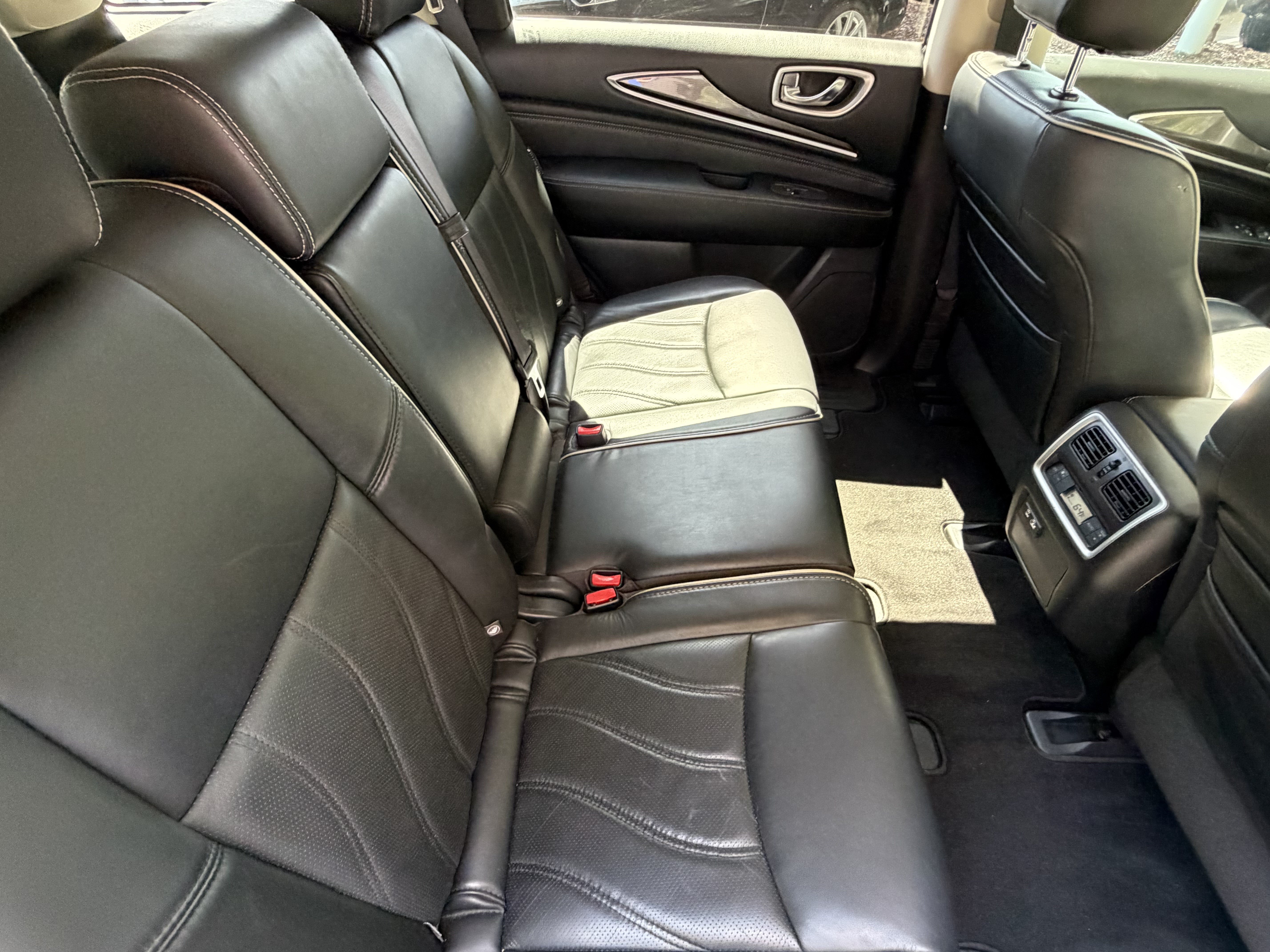 Used 2020 INFINITI QX60 Luxe w/ Essential Package AWD/4WD image 40
