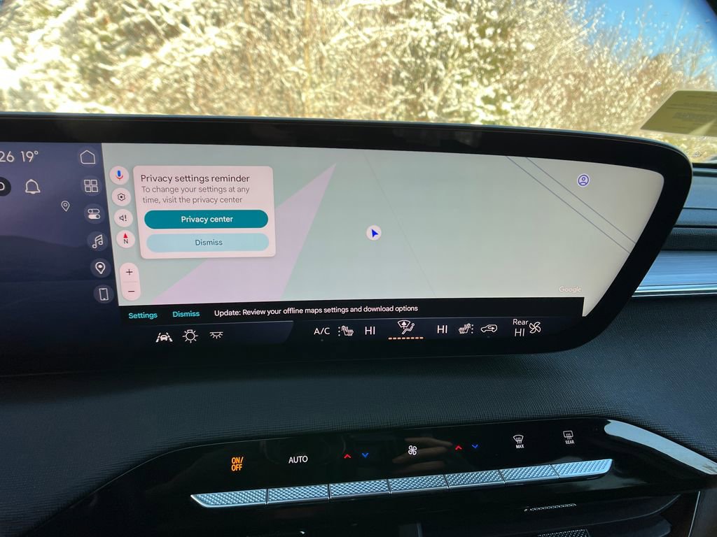 Used 2025 Buick Enclave Preferred image 18