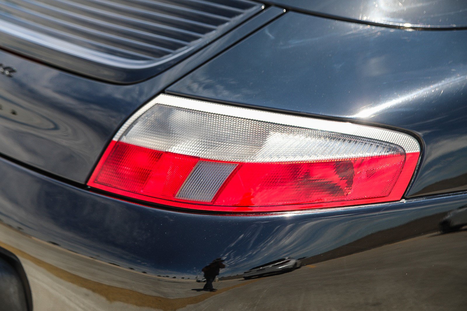 Used 2000 Porsche 911 Carrera RWD image 9