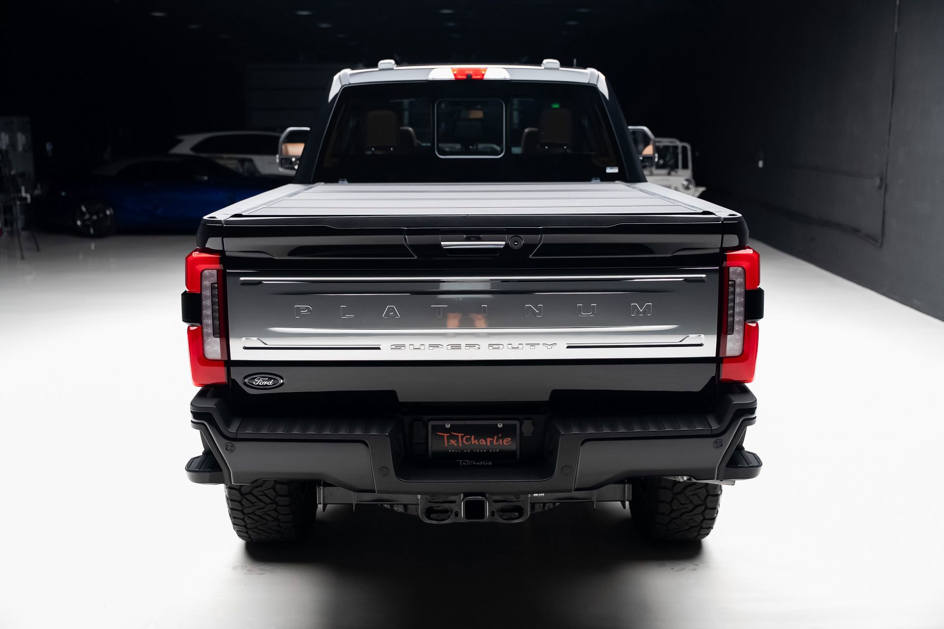 Used 2024 Ford F250 Platinum w/ Tremor Off-Road Package image 32