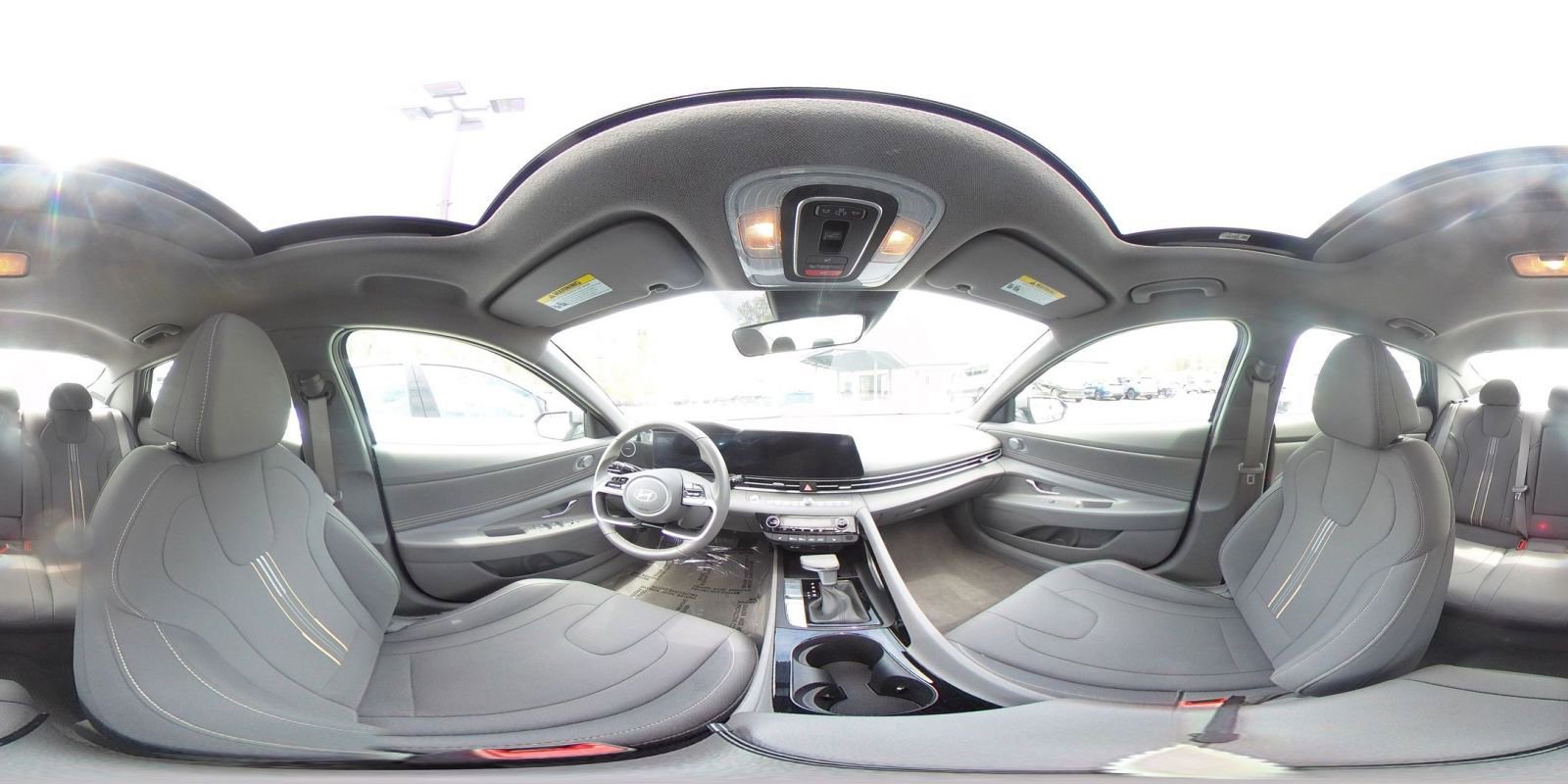 Used 2025 Hyundai Elantra SEL image 39