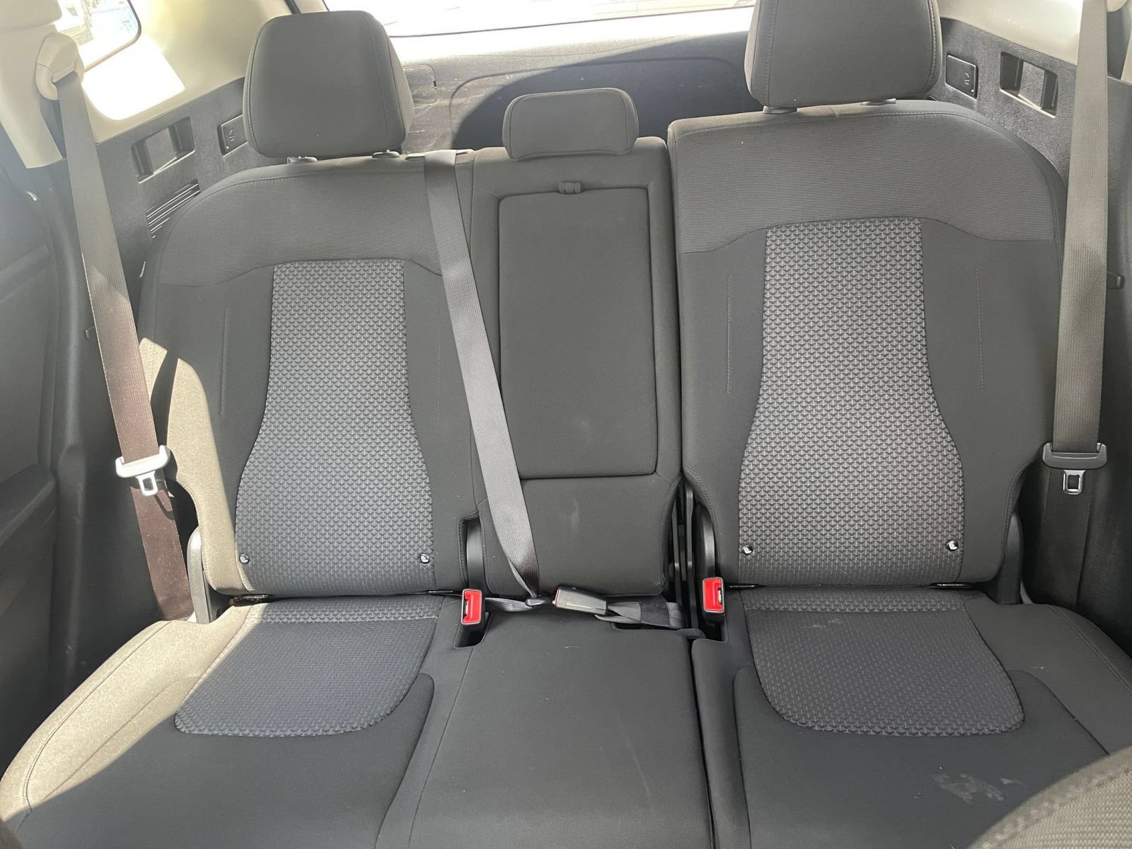 Used 2025 Kia Sportage LX FWD image 37