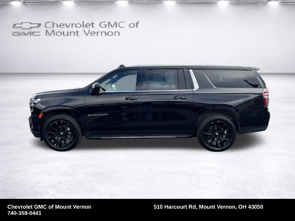 Used 2023 Chevrolet Suburban LS AWD/4WD image 2