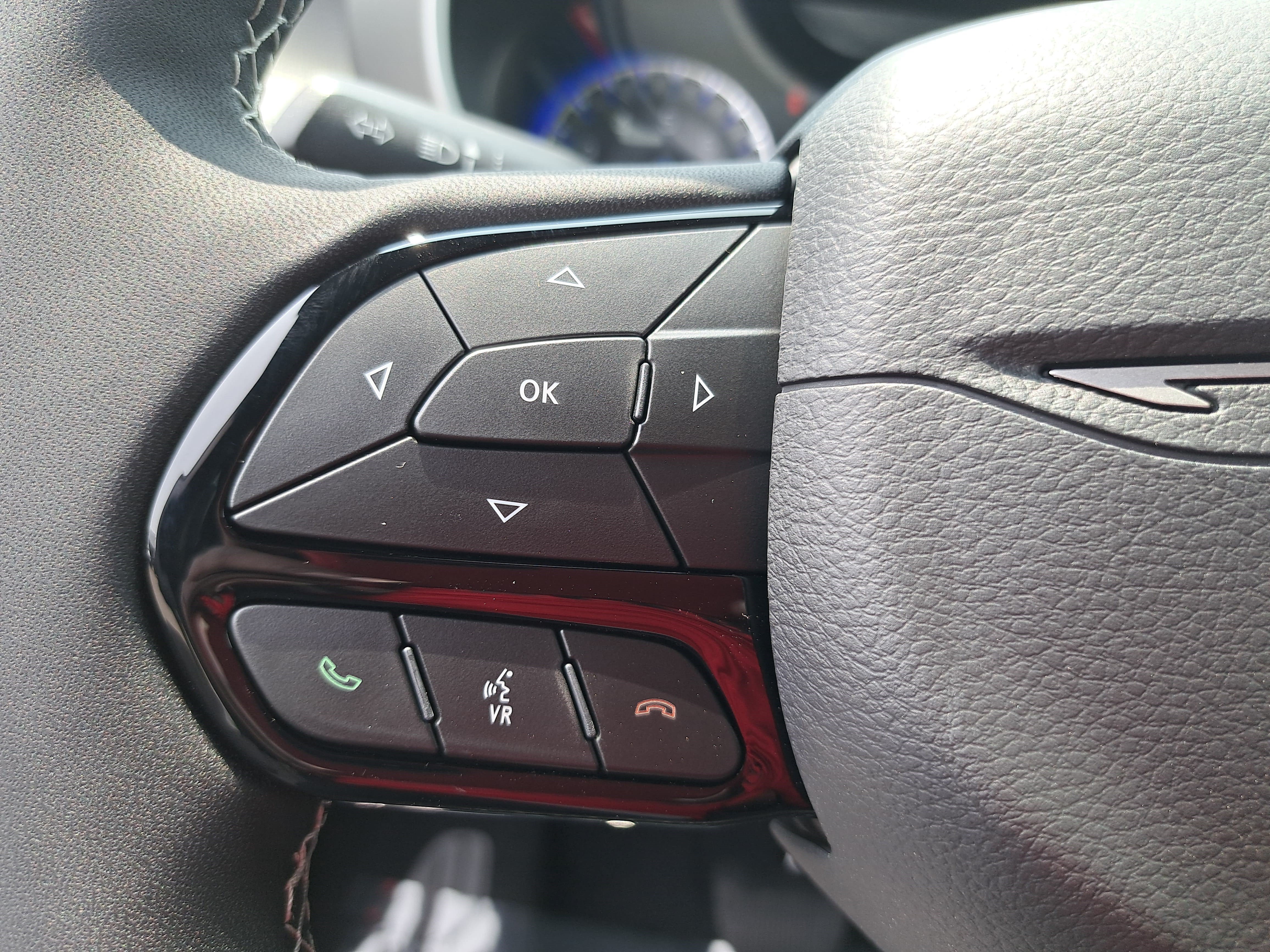 New 2027 Chrysler Pacifica Limited FWD image 19