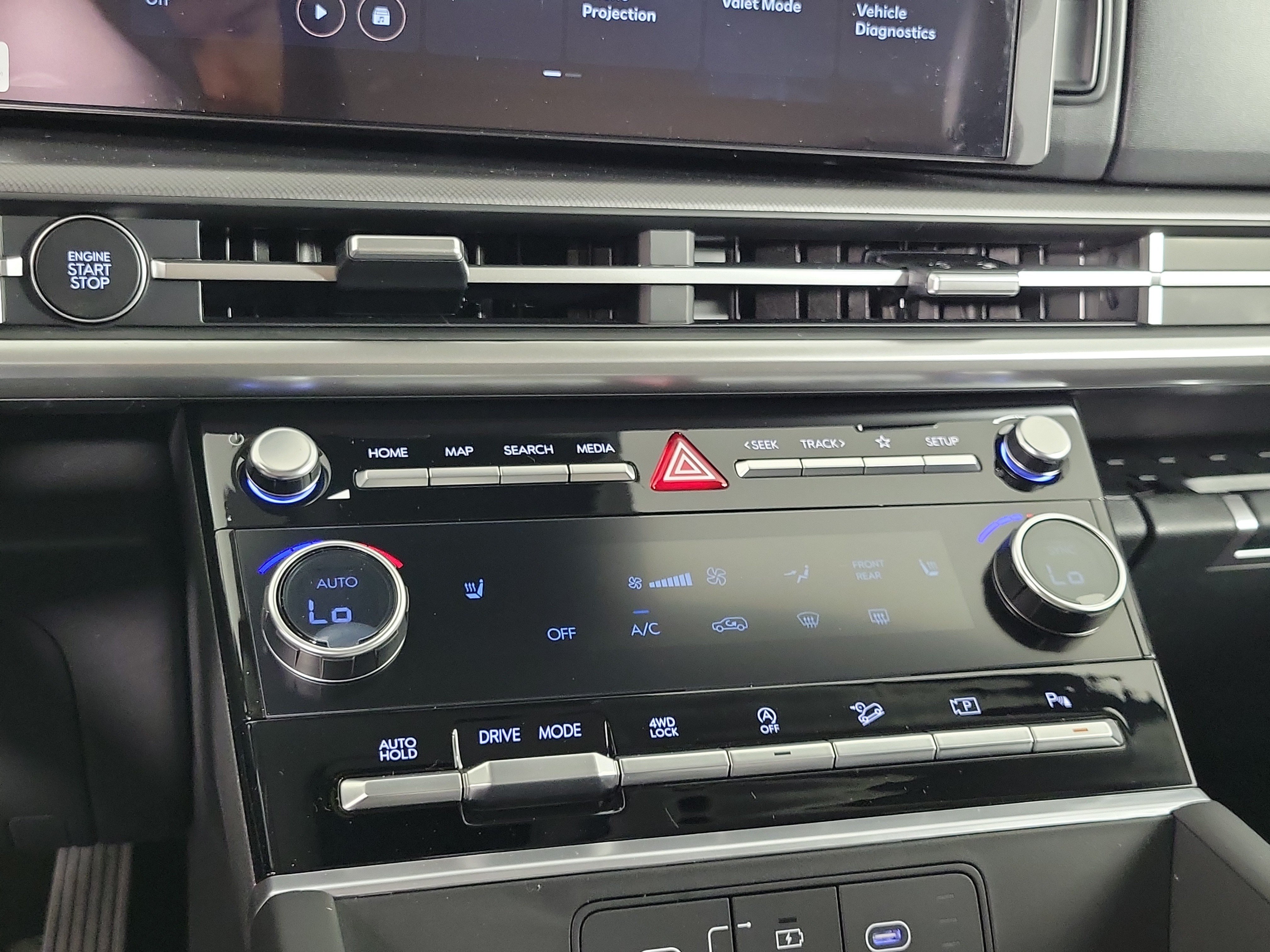 New 2026 Hyundai Santa Fe SEL AWD/4WD image 16