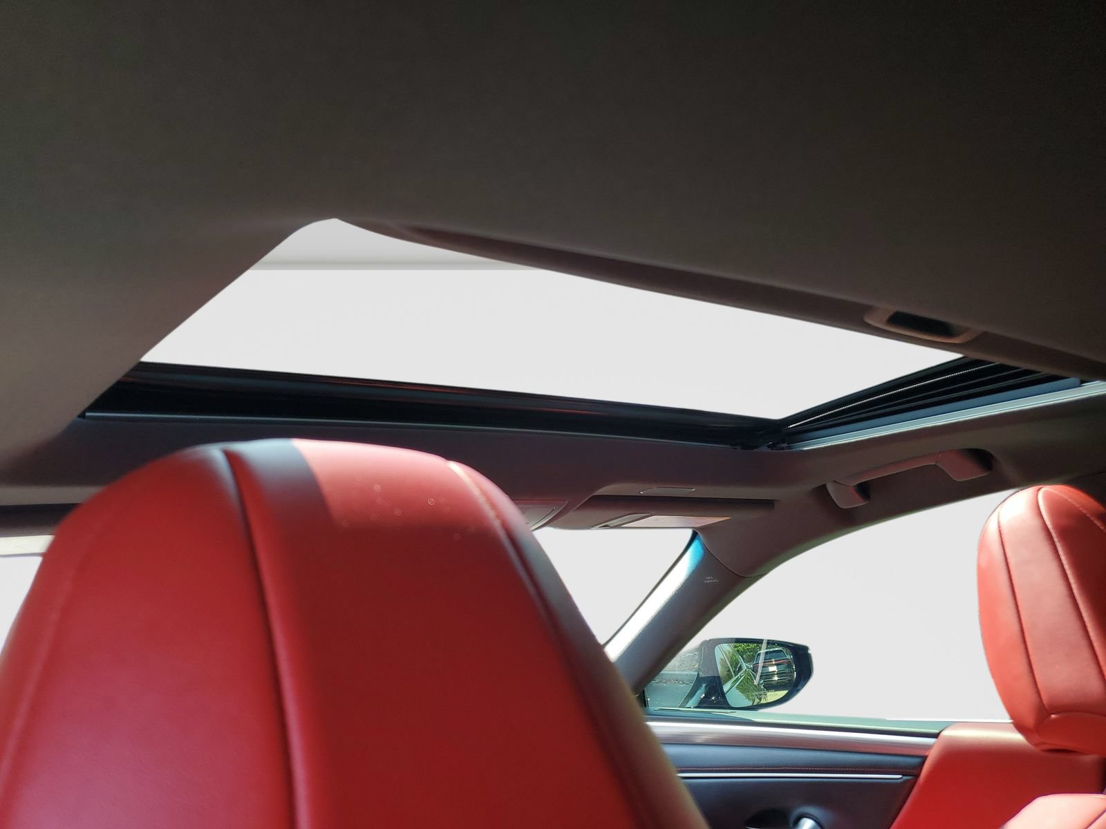 Used 2023 Lexus ES 350 F Sport w/ Accessory Package (Z2) FWD image 15