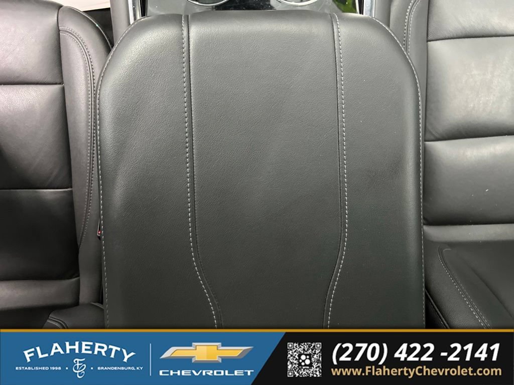 Used 2025 Chevrolet Suburban Z71 w/ Comfort Package AWD/4WD image 33