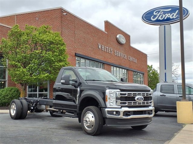 New 2025 Ford F550 4x4 Regular Cab Super Duty w/ XL Chrome Package video 1