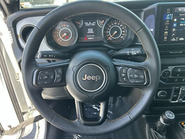 Certified 2025 Jeep Gladiator Sport AWD/4WD image 21