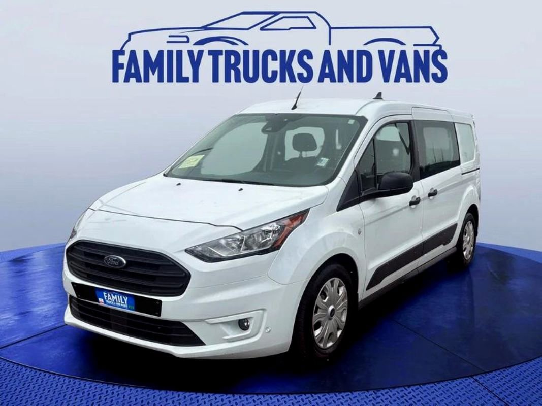 Used 2023 Ford Transit Connect XLT image 1