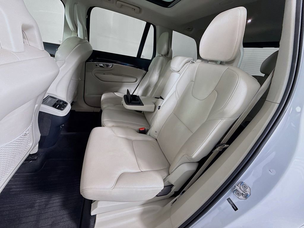 Used 2018 Volvo XC90 T6 Momentum w/ Convenience Package image 24