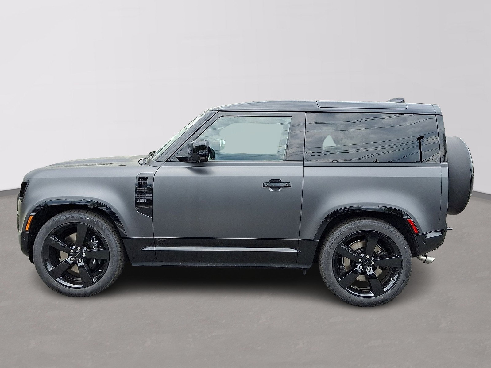 New 2026 Land Rover Defender 90 V8 AWD/4WD image 5