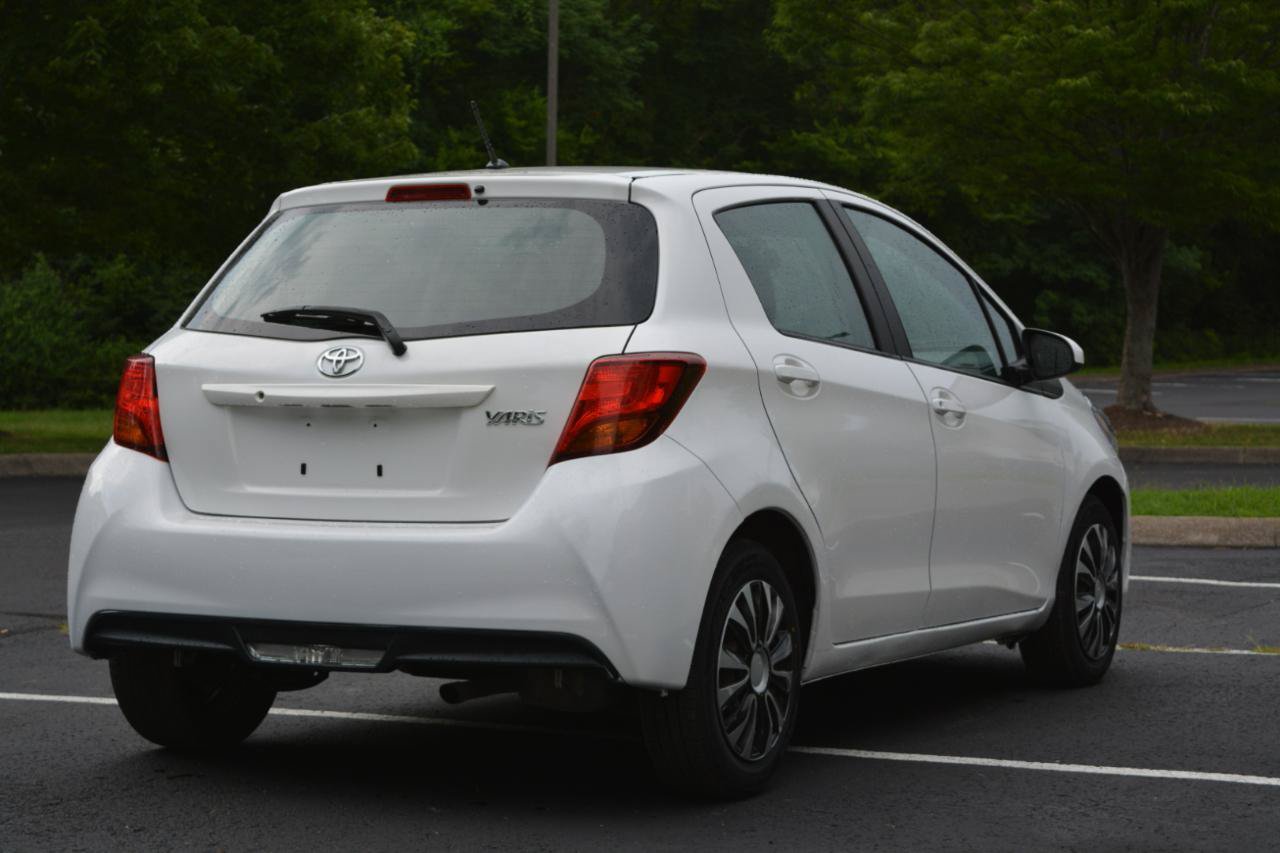 Used 2016 Toyota Yaris L FWD image 5