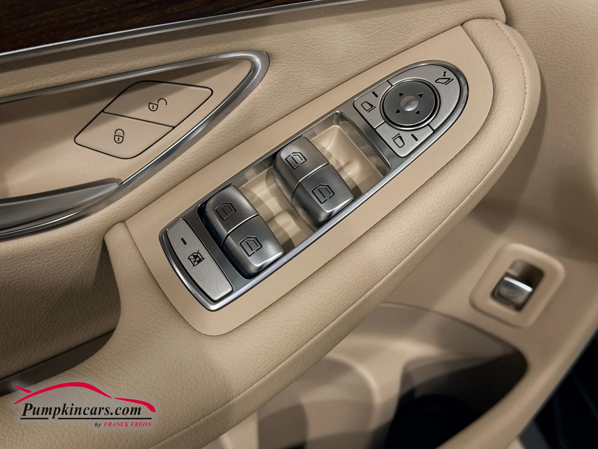 Used 2022 Mercedes-Benz GLC 300 4MATIC w/ Multimedia Package Lite image 26