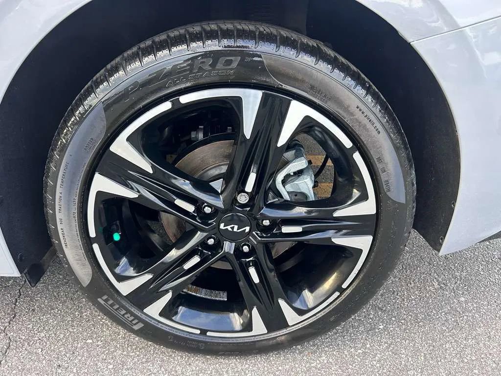 Used 2024 Kia K5 GT-Line w/ GT-Line Premium Package FWD image 37