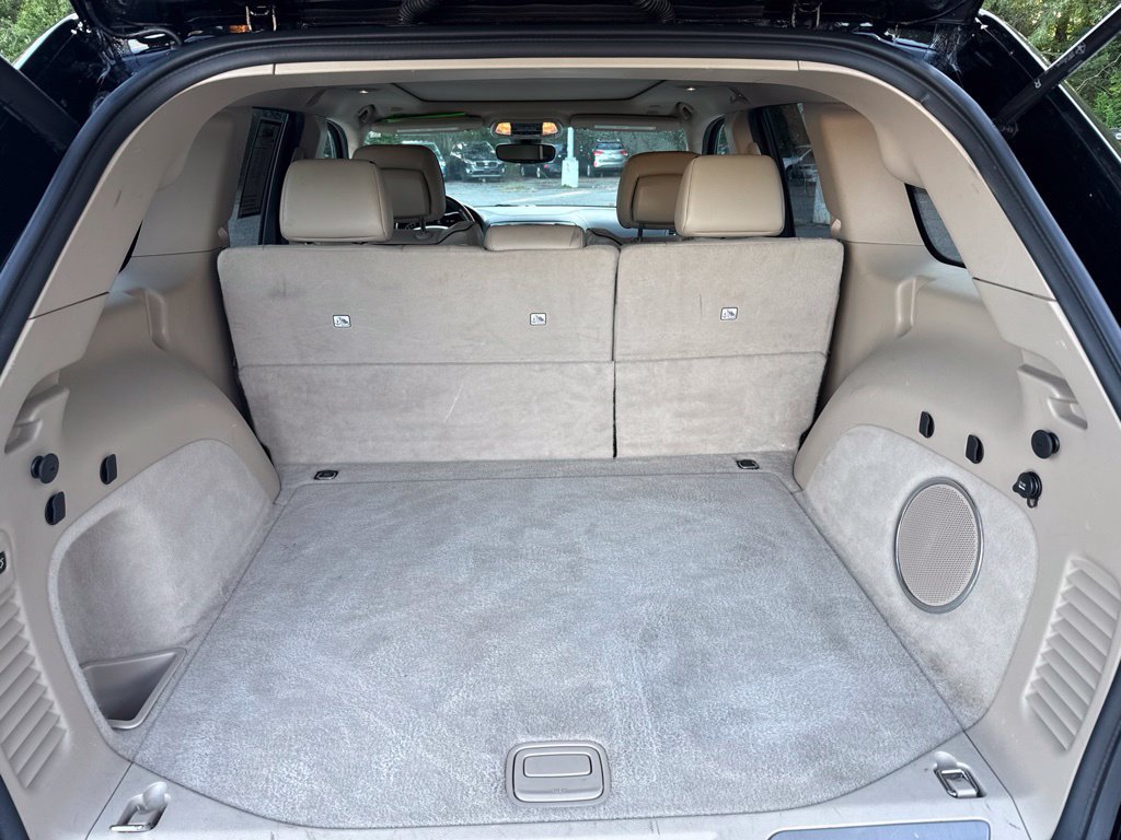 Used 2019 Jeep Grand Cherokee Overland AWD/4WD image 5