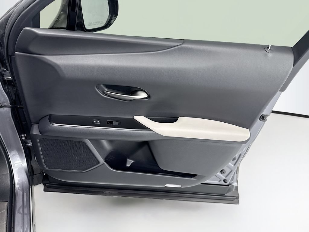 Used 2019 Lexus UX 200 FWD image 23