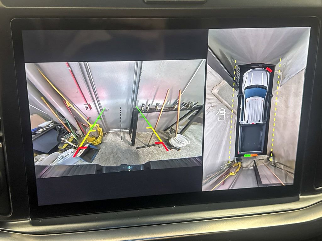 New 2026 Ford F250 Lariat w/ Black Appearance Package image 19