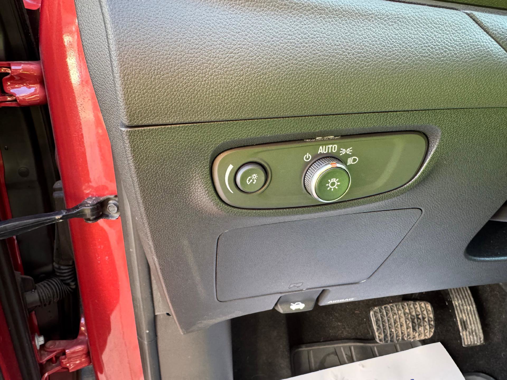 Used 2024 Buick Encore GX Preferred w/ Comfort Package image 28