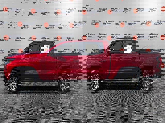 Used 2024 Chevrolet Colorado LT w/ LT Convenience Package image 2