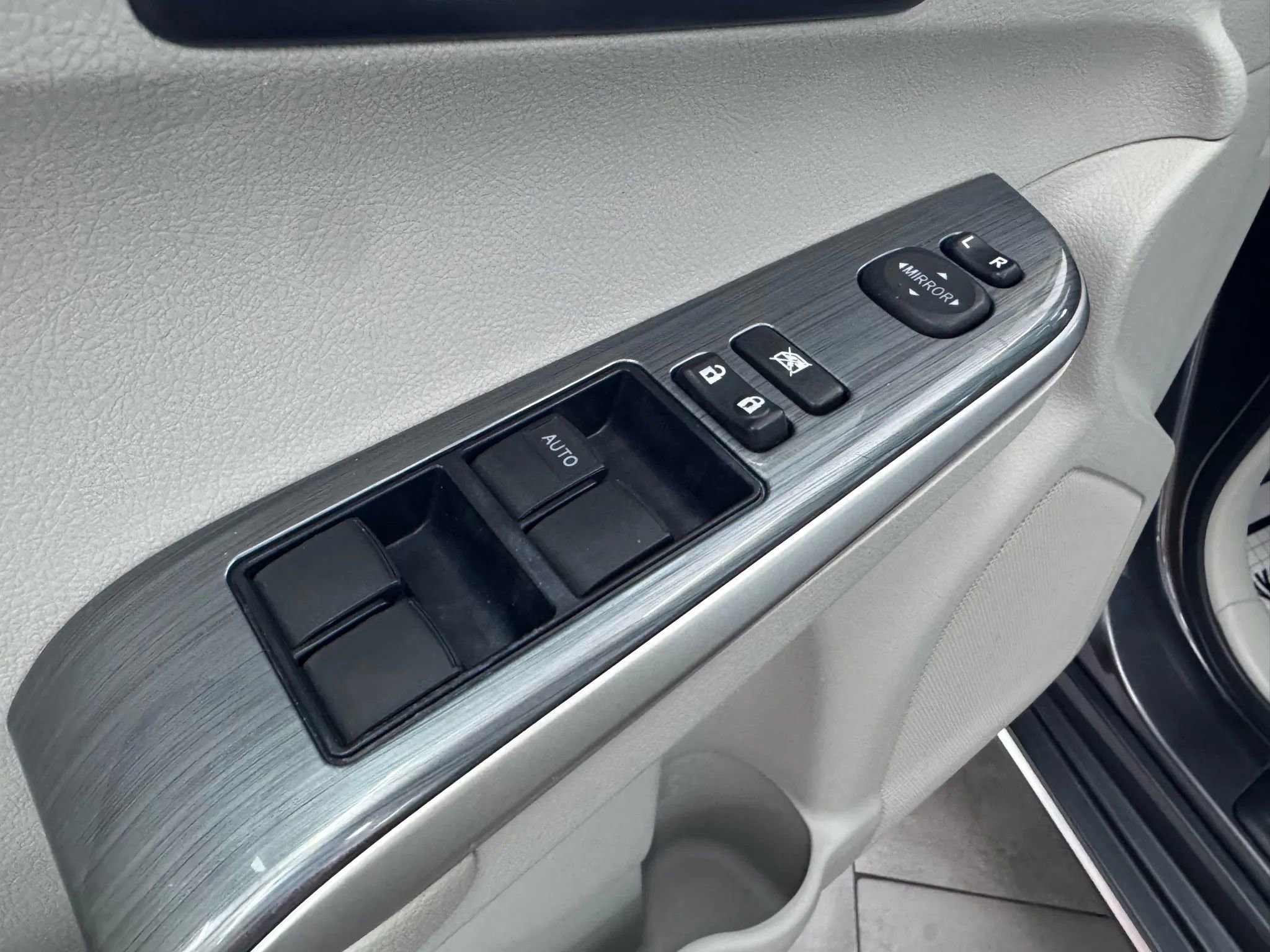 Used 2014 Toyota Camry XLE image 20