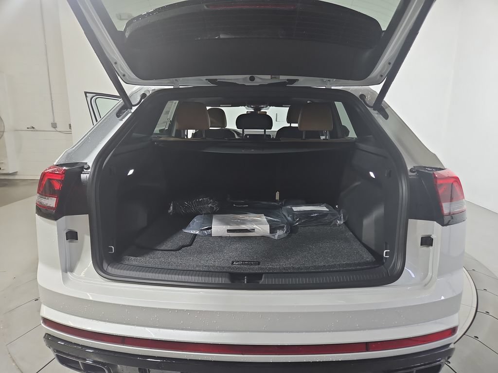 New 2026 Volkswagen Atlas Cross Sport SEL R-Line AWD/4WD image 21